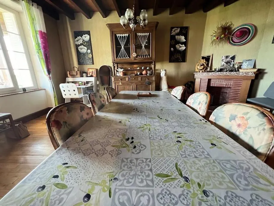 Gite Lamalpapoche Quezac  Holiday home Quezac (Cantal)